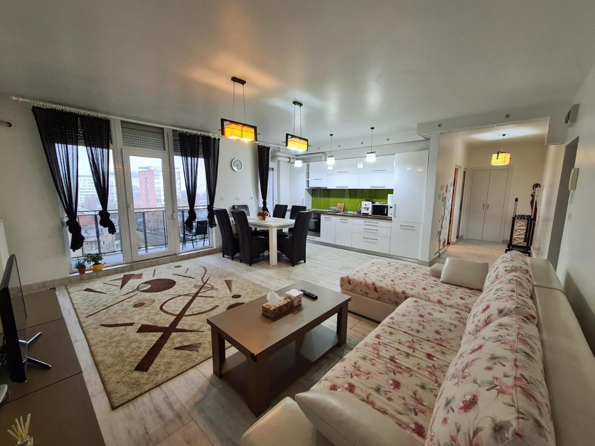 Cozy Apartment Arad Luaran gambar