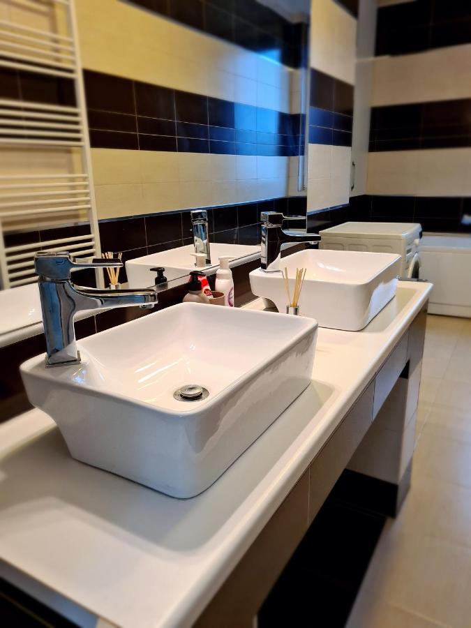 Cozy Apartment Arad Luaran gambar